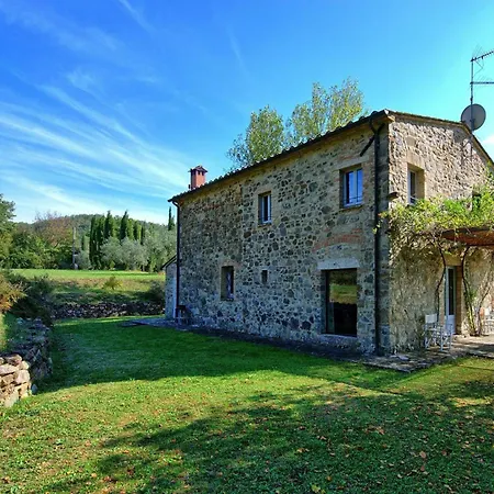 Villa Gualchiere By Posarellivillas *