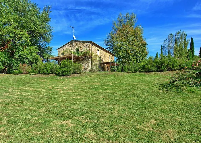 别墅 Gualchiere By Posarellivillas