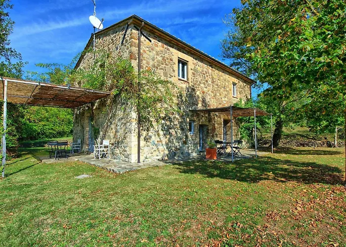 别墅 Gualchiere By Posarellivillas